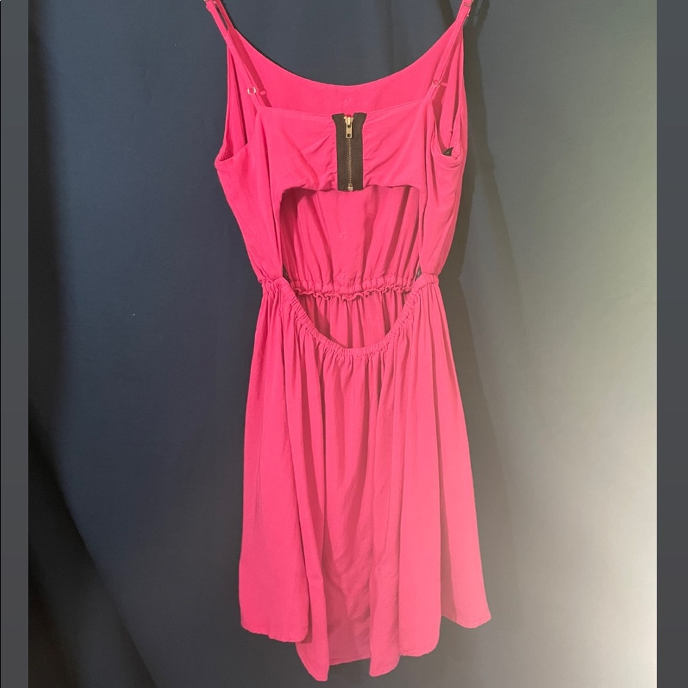 Hot pink dress + pockets!